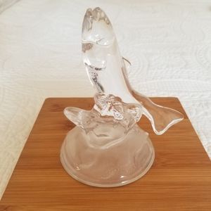 Glass fish figurine paperweight